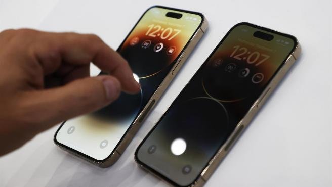Los últimos iPhone dicen adiós a lo físico: todo lo que tienes que saber sobre las eSIM