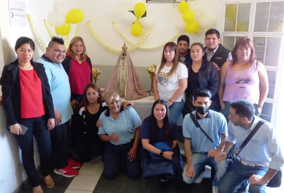 Continúan las visitas de la Virgen preparando las fiestas de diciembre