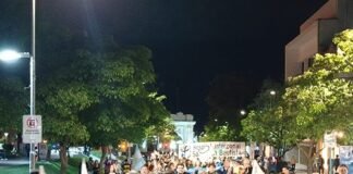 Inmensa marcha de antorchas de parte de Salud en la Capital
