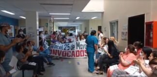 Protesta con paro total y sentada en Maternidad Provincial