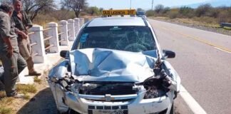 Taxista embistió un camión