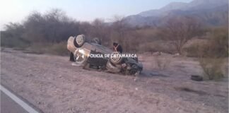 Una camioneta volcó en la Ruta Nacional 38