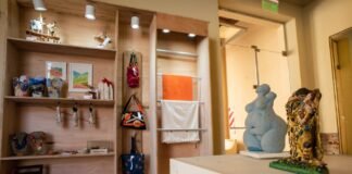 Inaugura Tienda C, un local de venta de productos culturales