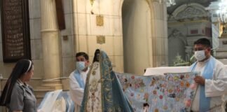 La Madre del Valle luce un manto alusivo a María Santísima Protectora de la Nación