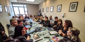 Las ministras de Trabajo y de Salud comentarón: alcanzamos el 76%, contra un 61% que se otorgó en general en respuesta a la oposición UCR en la crisis de Salud