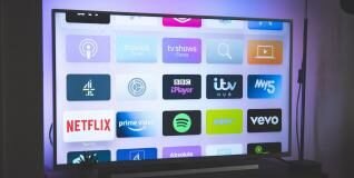 Primeras multas en Europa a usuarios de IPTV, la televisión gratuita por Internet: ¿podría pasar en España?