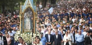 Con la procesión finalizaron las festividades marianas