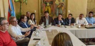 Intendentes comienzan a gestionar el pago de un bono para sus empleados