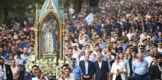 Con la procesión, culminaron las festividades en honor a la Virgen del Valle