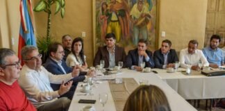 El Gobierno garantizó el pago del aguinaldo de los municipios