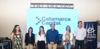Gustavo entregó certificados a jóvenes y adultos que realizaron cursos de Formación Profesional