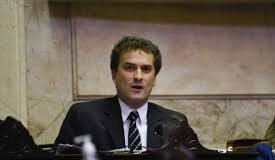 Monti quiere que el gobierno le confirme las fechas de elecciones 2023