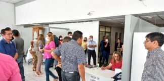 Trabajadores del Registro Civil reclamaron por malas condiciones laborales
