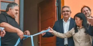 Inauguraron una posta sanitaria para habitantes de Piedras Blancas Raul Jalil, Juan Cruz Miranda