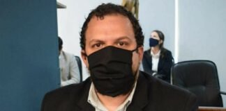 Diputado Denett: «Los Policías no son niñeros»