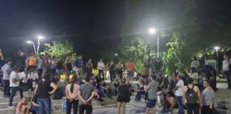 Docentes autoconvocados rechazan reforma en educación