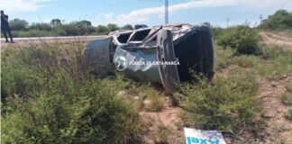 Varios heridos tras un vuelco en La Paz