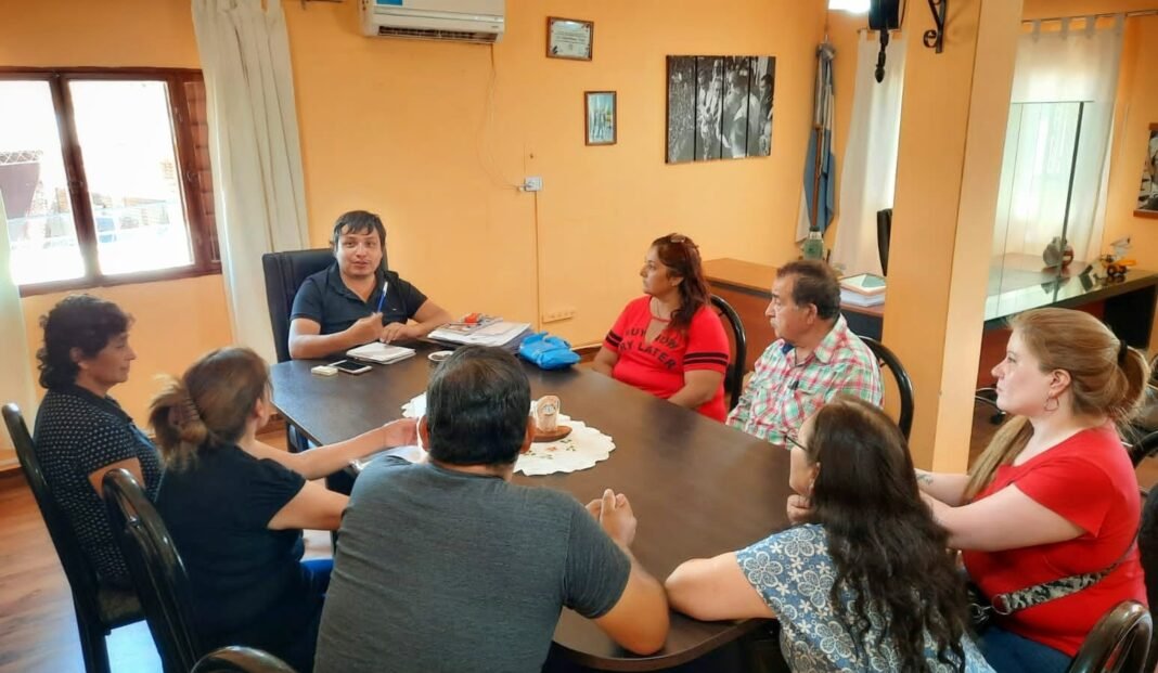 Fiestas patronales de Villa Luján: EL INTENDENTE NÓBLEGA SE REUNIÓ CON LA COMISIÓN ORGANIZADORA