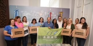 Importante aporte del municipio a la Asociación de Mujeres