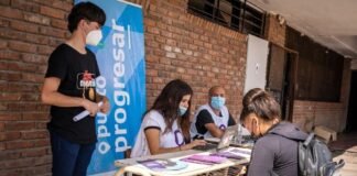 Becas Progresar 2023: se inscribirá a alumnos del interior vía telefónica
