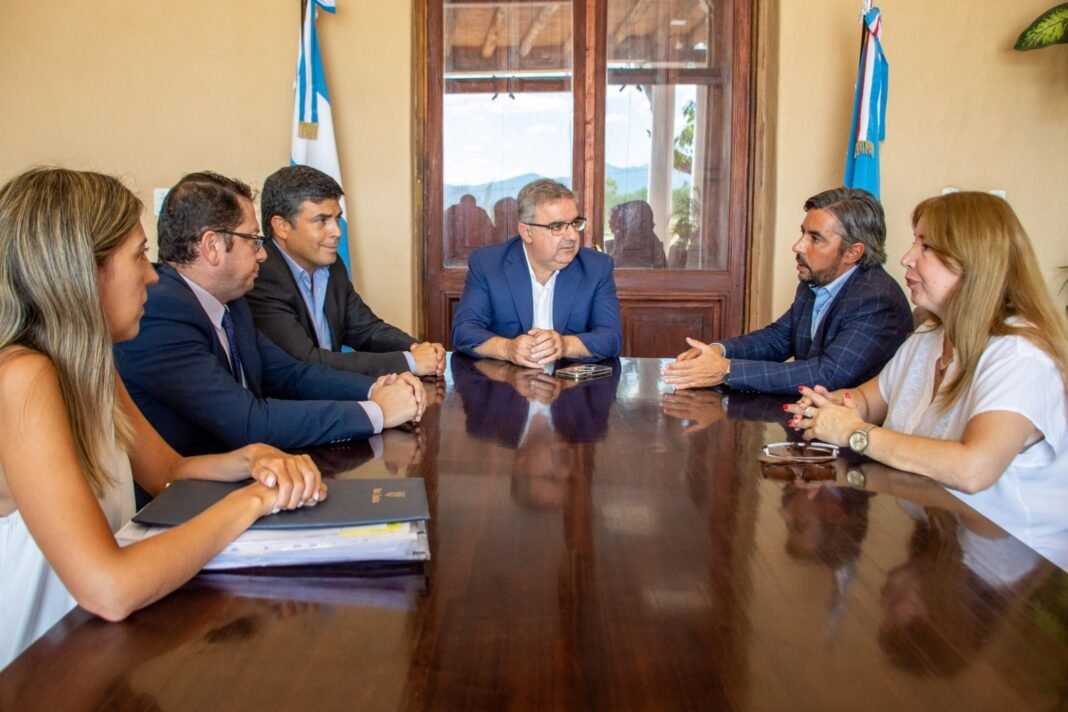 El Gobernador recibió a la Comisión Evaluadora