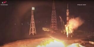 La nave Soyuz averiada en la Estación Espacial Internacional vuelve a casa vacía