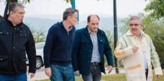 El Ministro Katopodis visitó la Gruta junto a Jalil Katopodis, Raul Jalil, Gustavo Saadi,