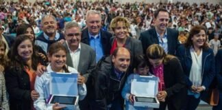 Gobierno entregó más de 2.500 tablets y anunció la extensión de fibra óptica Raul Jalil, Ruben Dusso, Gustavo Saadi, Dalmacio Mera