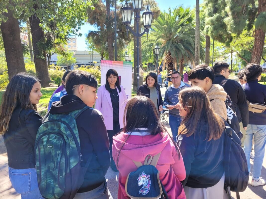 Actividades de sensibilización en la Semana contra el Acoso Callejero