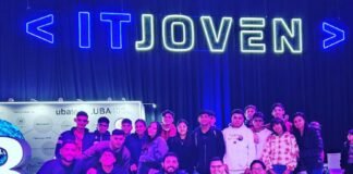 Alumnos de la EPET N 7 en la IT Joven de Tecnopolis