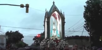 Comenzó bajo una leve llovizna la solemne Procesión de la Virgen del Valle