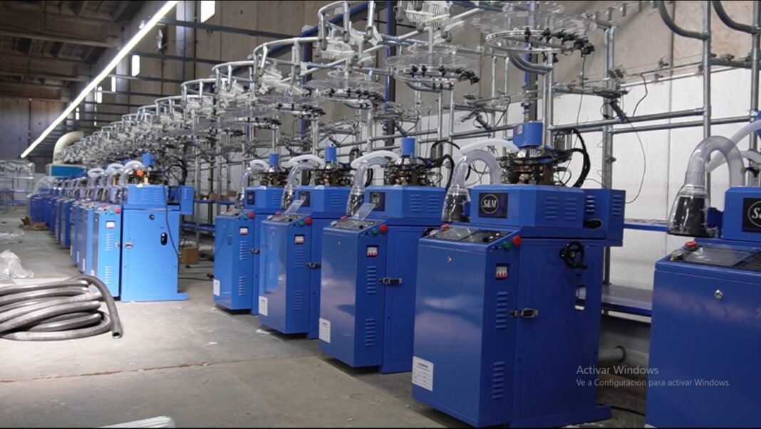 El principal fabricante de medias deportivas del país inaugura su planta en Catamarca