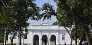 Hoy cobran municipales de la Capital