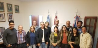 Sesionó el Comité de la UCR y lanzó convocatoria al diálogo entre radicales