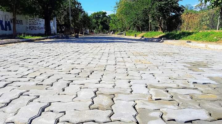 AVANZAN LAS OBRAS DE ADOQUINADO EN LA JURISDICCIÓN DE LOS ALTOS