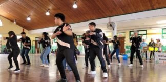 El Programa juvenil “Hablemos de Todo” llegó a Belén, con la presentación de buzos de los sextos