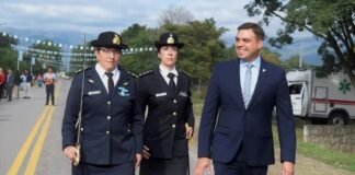 EMOTIVO ACTO EN HOMENAJE A LA PATRIA EN ALIJILÁN