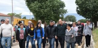 Gustavo Saadi visitó a los vecinos del barrio Luis Franco