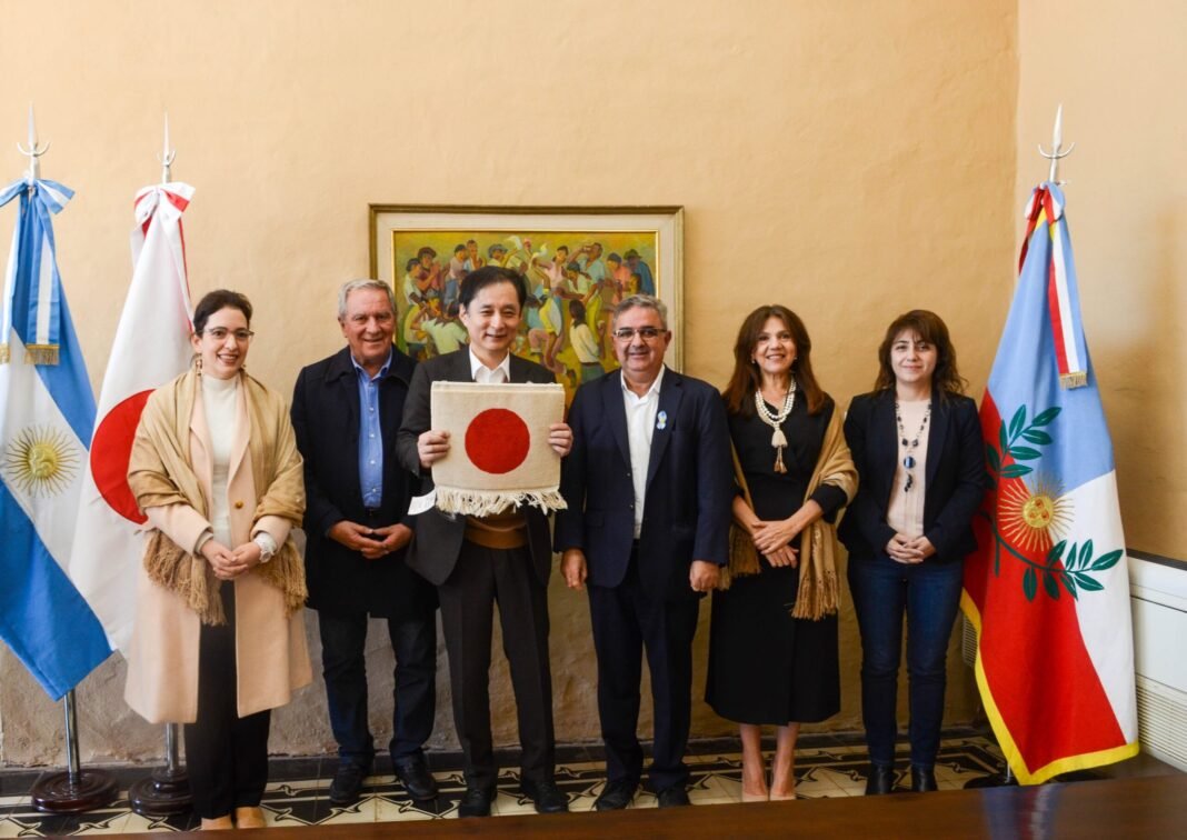 Raúl Jalil recibió al Embajador de Japón para dialogar sobre las potencialidades del litio