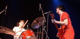 Se viene un nuevo libro con las letras de las canciones de The White Stripes