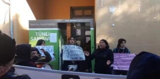 Tenso clima hoy con protesta en Vivienda por parte de padres con menores con dicapacidad