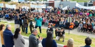 Trabajadores de la salud recibieron su contrato de empleo público