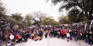 Gustavo Saadi participó de la tradicional «Fiesta de la Empanada» en la plaza de Choya