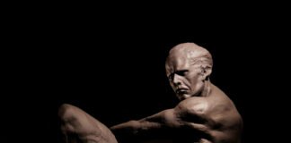 “Letras en el espejo”: inaugura muestra de esculturas en el Museo de Bellas Artes