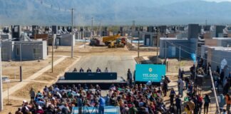Más sueños cumplidos: Raúl y Alberto entregaron 91 viviendas en Valle Chico
