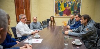 Reunión con la Cámara de la Construcción para planificación y continuidad de obras en la provincia