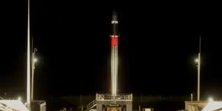 SpaceX crea una brecha en la ionosfera de la Tierra con su cohete Falcon y hace que el cielo 'sangre'