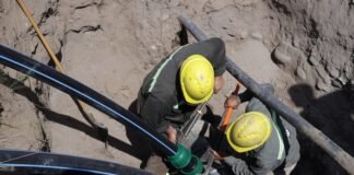 El Centro con corte de calles debido a reparación de caño de agua