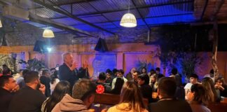 Manzi habló de sus propuestas con jóvenes catamarqueños