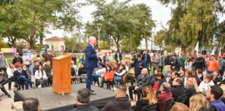 Manzi presentó sus propuestas para el gobierno 2023-2027